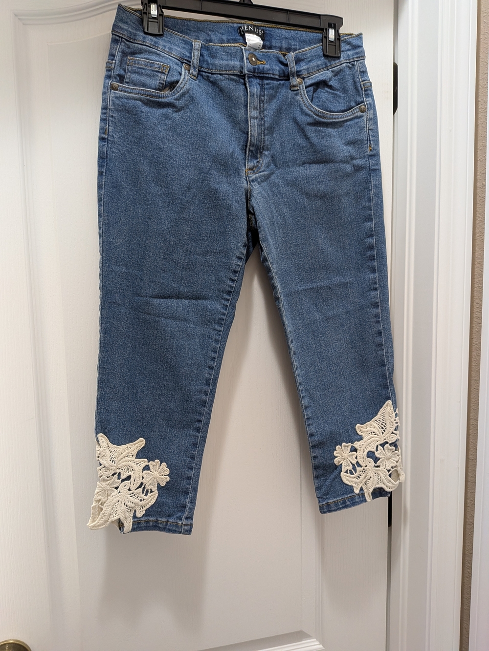 Venus Women's Cropped Blue Denim Jeans with Cream Lace Applique
